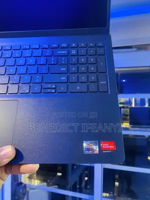 Laptop Dell Inspiron 15 3451 16GB AMD Ryzen 7 SSD 512GB