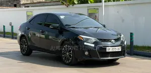 Toyota Corolla 2015 Black