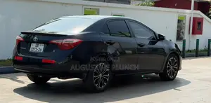 Toyota Corolla 2015 Black