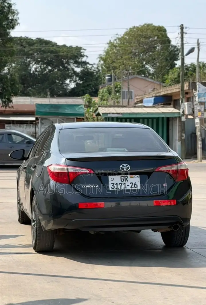 Toyota Corolla 2015 Black