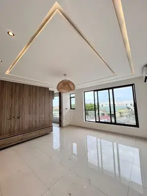 4bdrm House in East Legon, Adjiriganor for sale