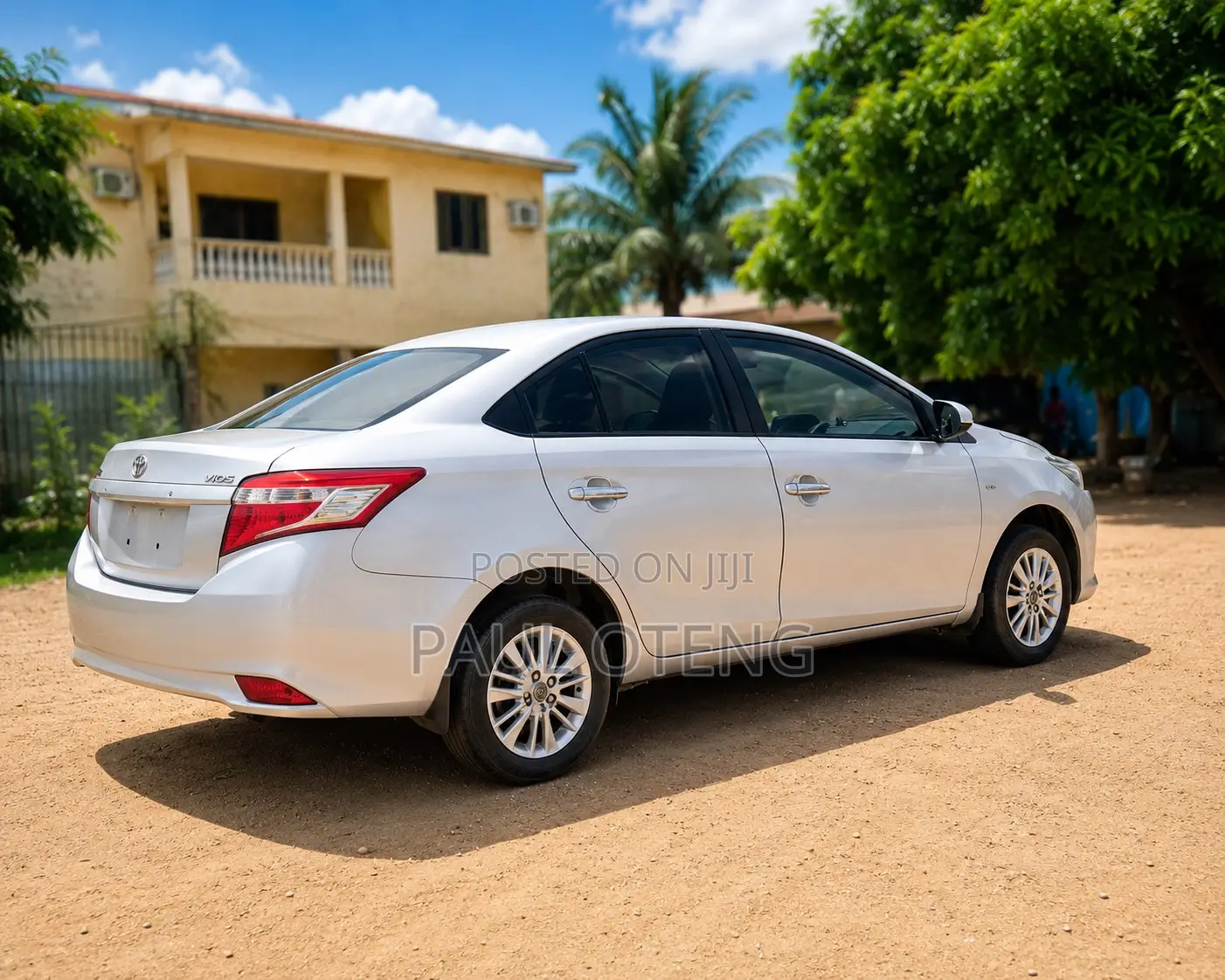 Toyota Yaris 2015 Silver