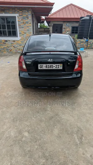 Hyundai Accent 2010 Black