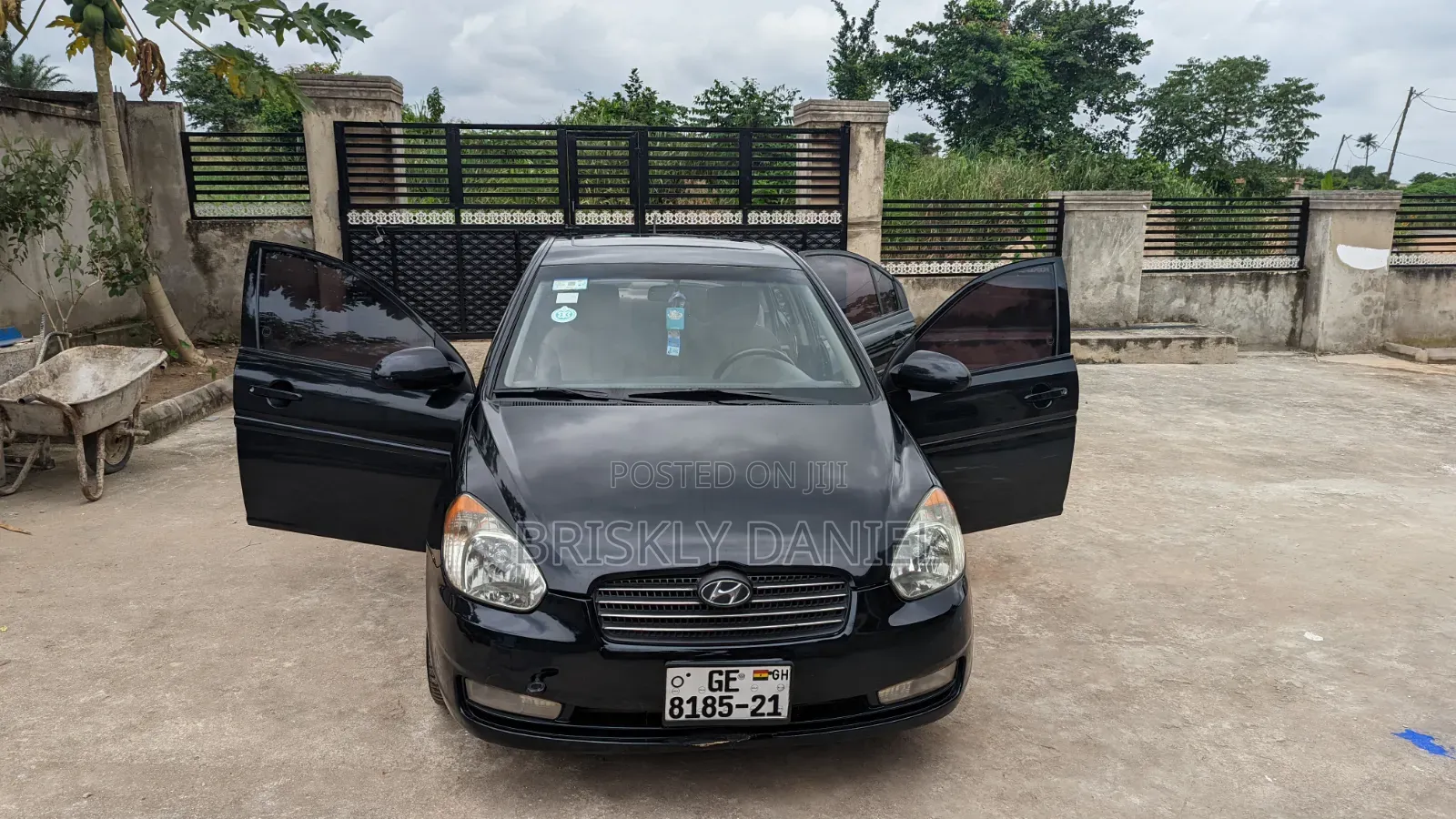 Hyundai Accent 2010 Black