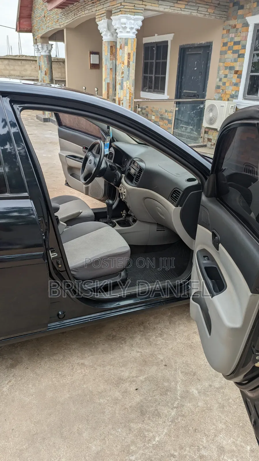 Hyundai Accent 2010 Black