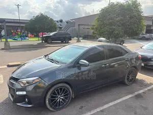 Toyota Corolla LE 4dr Sedan (1.8L 4cyl CVT) 2015 Black