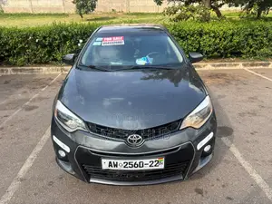Toyota Corolla LE 4dr Sedan (1.8L 4cyl CVT) 2015 Black