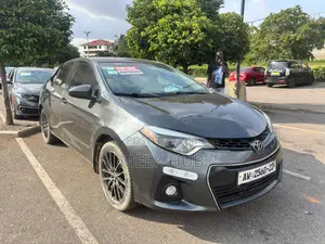 Toyota Corolla LE 4dr Sedan (1.8L 4cyl CVT) 2015 Black