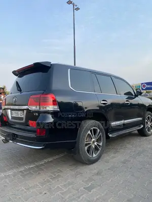 Toyota Land Cruiser 4.6 V8 GX-R 2014 Black