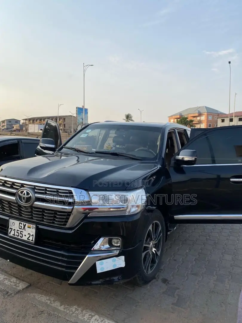 Toyota Land Cruiser 4.6 V8 GX-R 2014 Black
