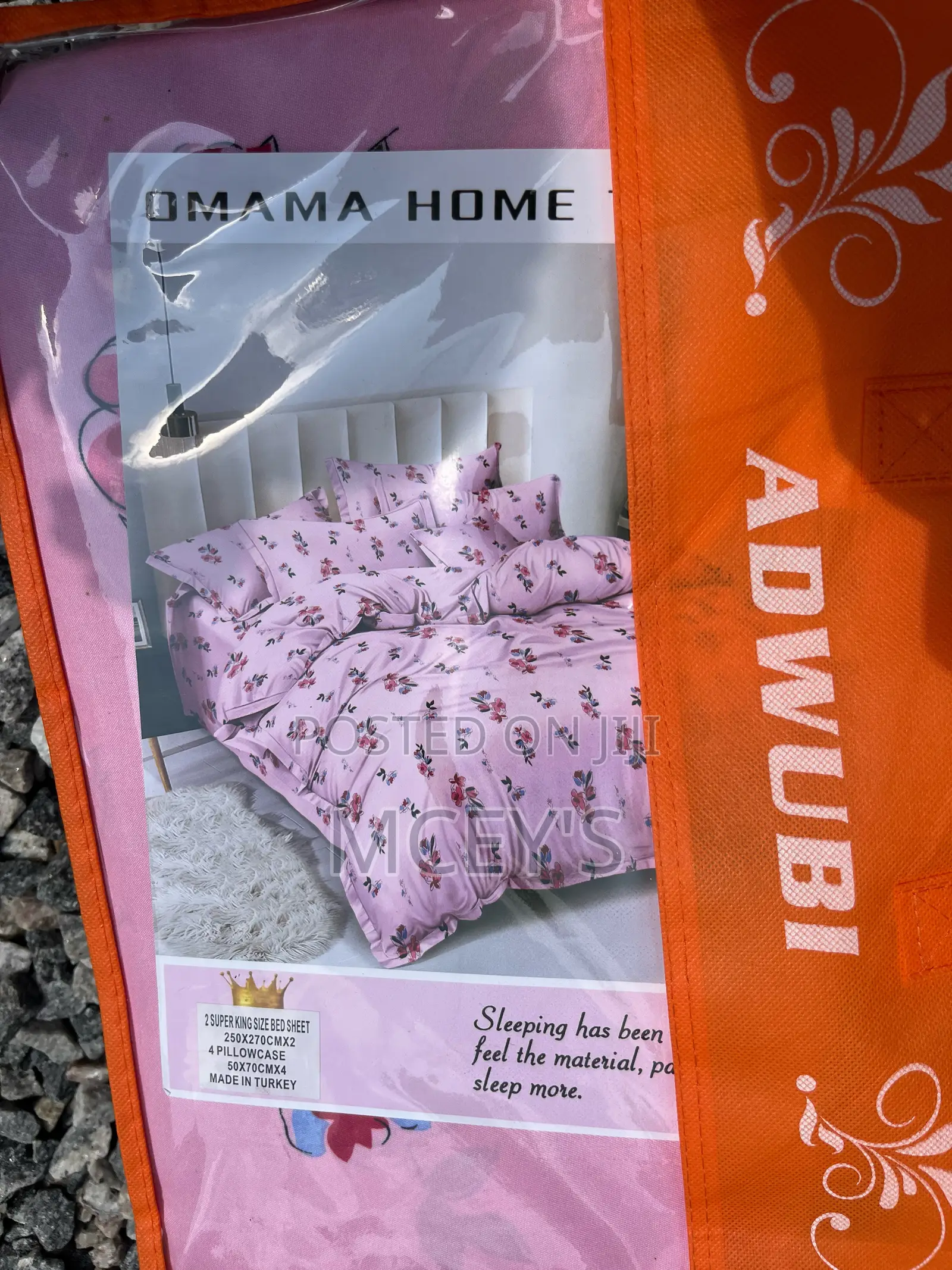 Super King Size Love 2 Different Bedsheets 5 Pillowcases