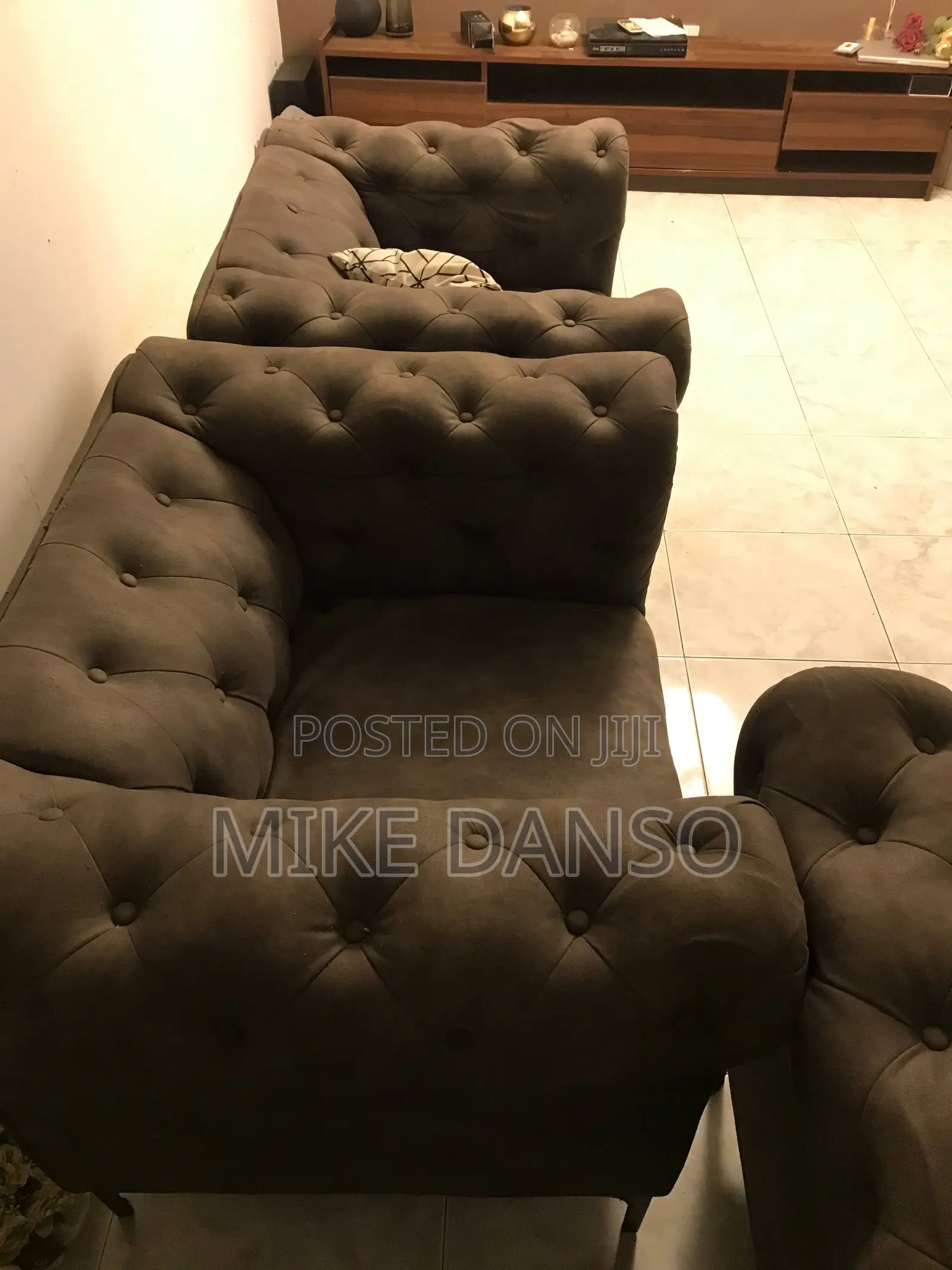 Living Room Sofa (Full Set)