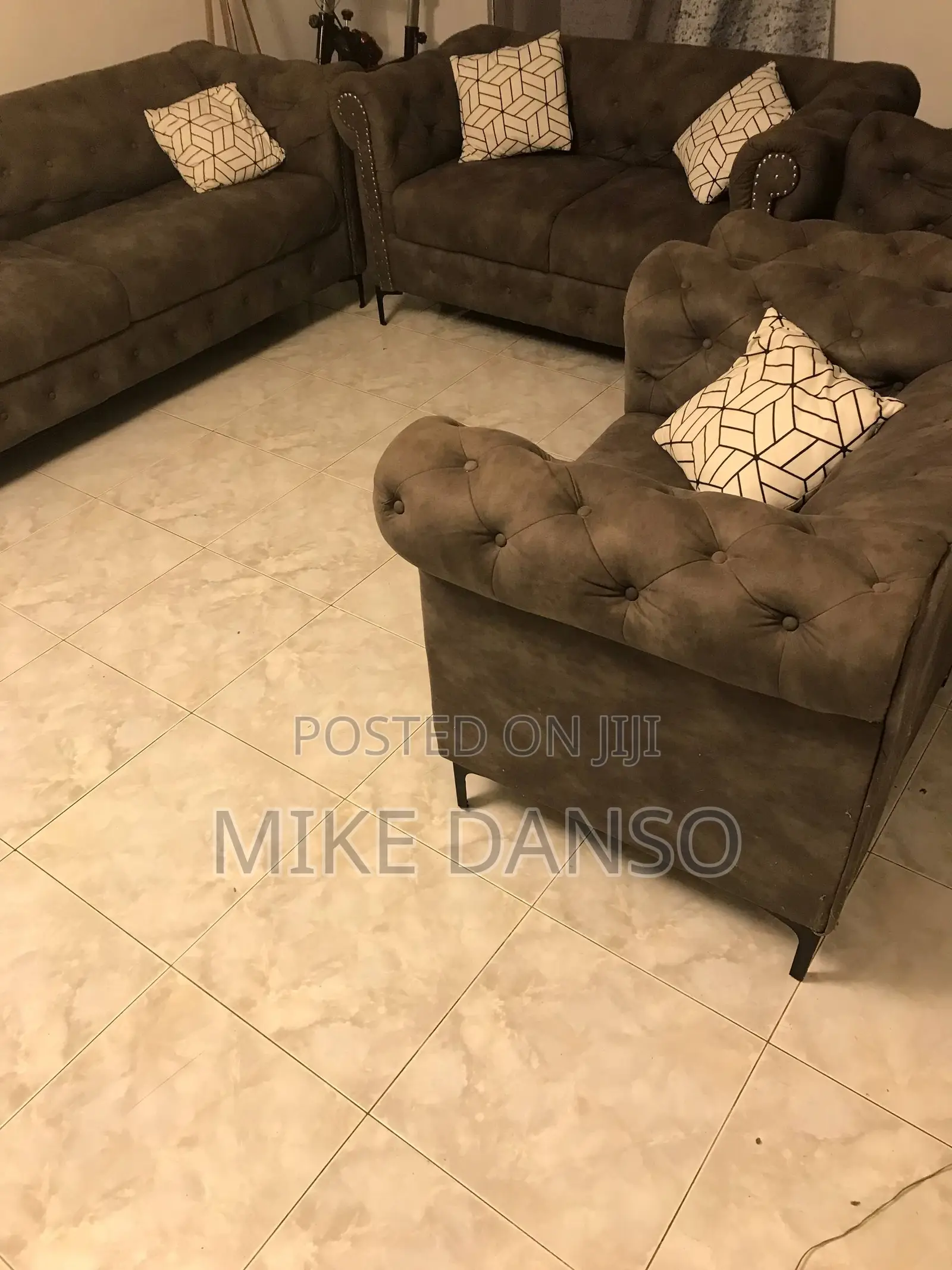 Living Room Sofa (Full Set)