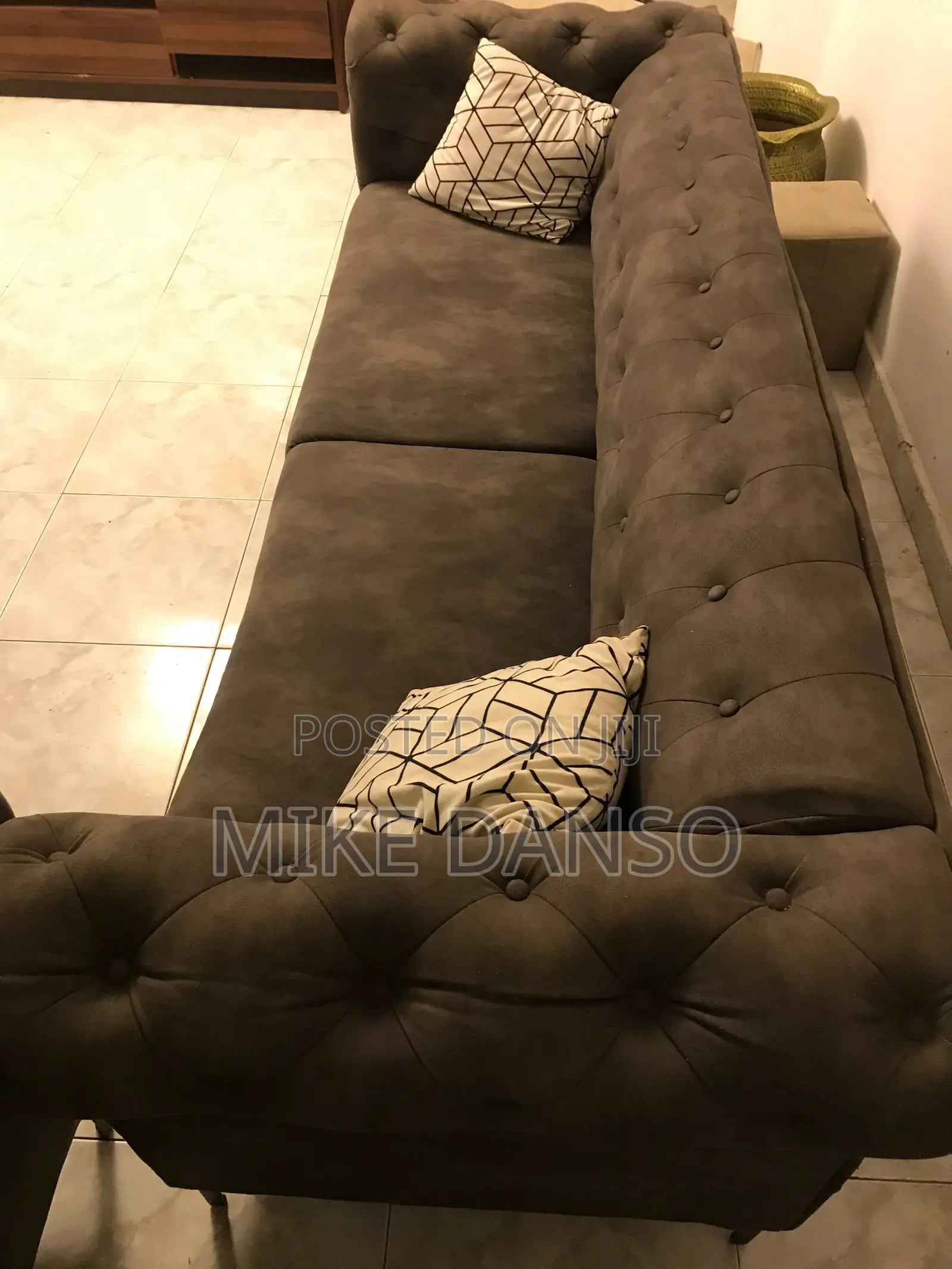 Living Room Sofa (Full Set)