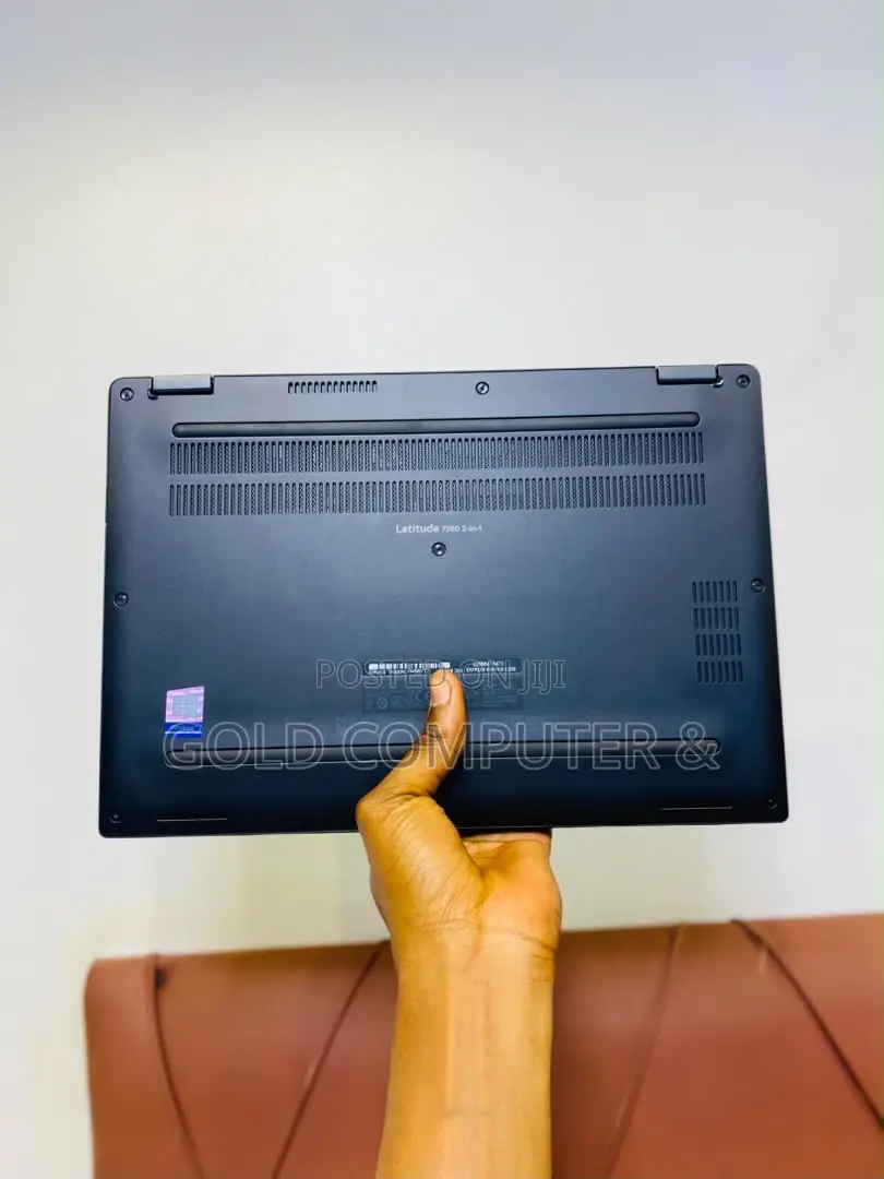 Laptop Dell Latitude 7390 2-in-1 16GB Intel Core i7 SSD 256GB