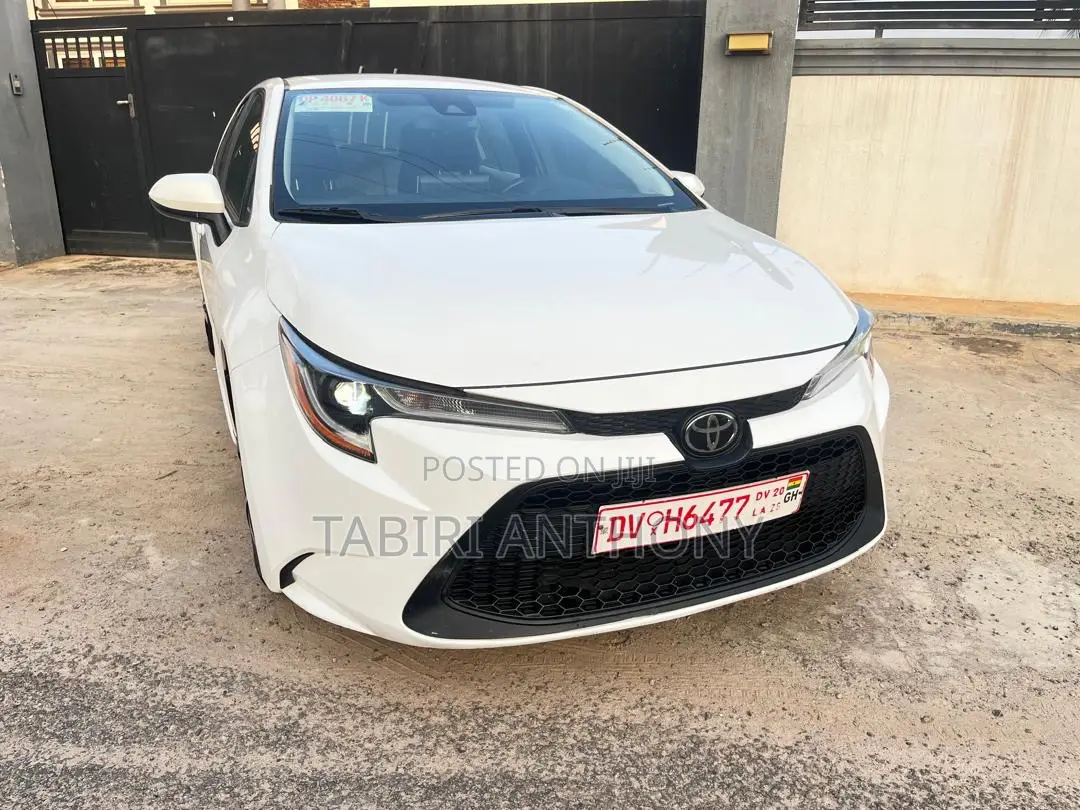 Toyota Corolla L 2021 White