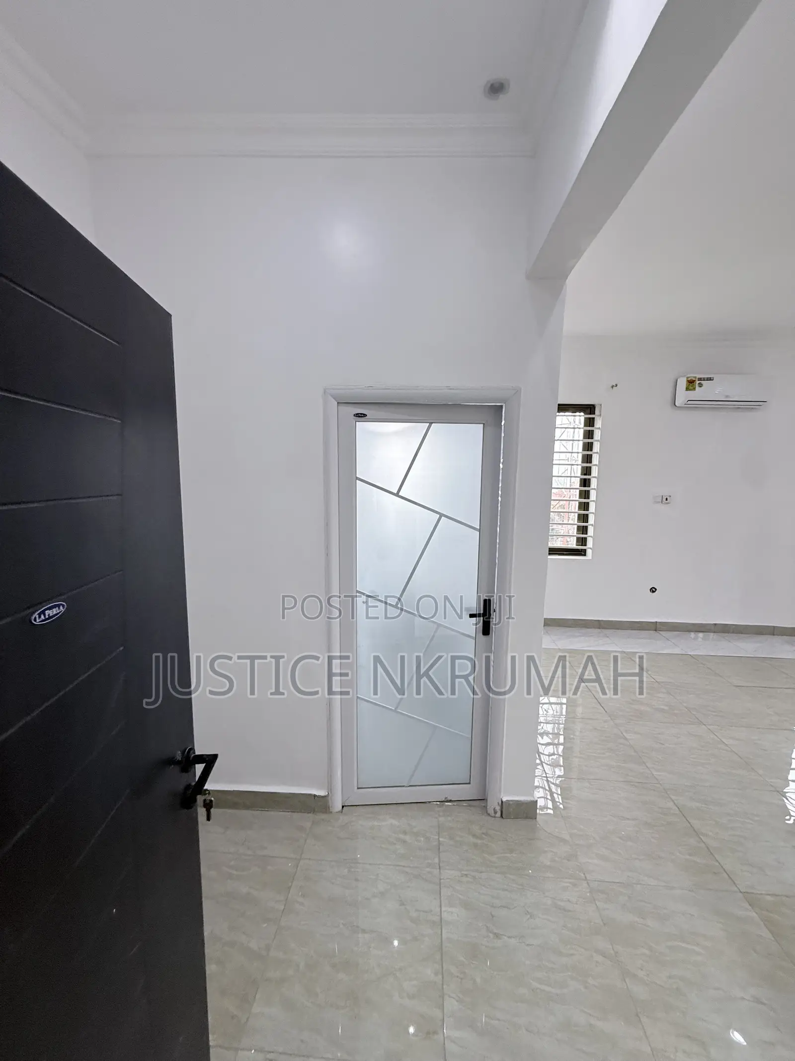 2bdrm Apartment in Mr Justice Estates, Old Barrier for rent