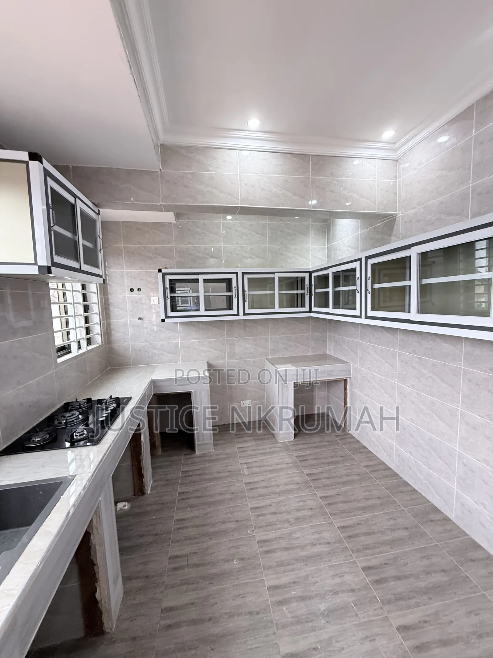 2bdrm Apartment in Mr Justice Estates, Old Barrier for rent