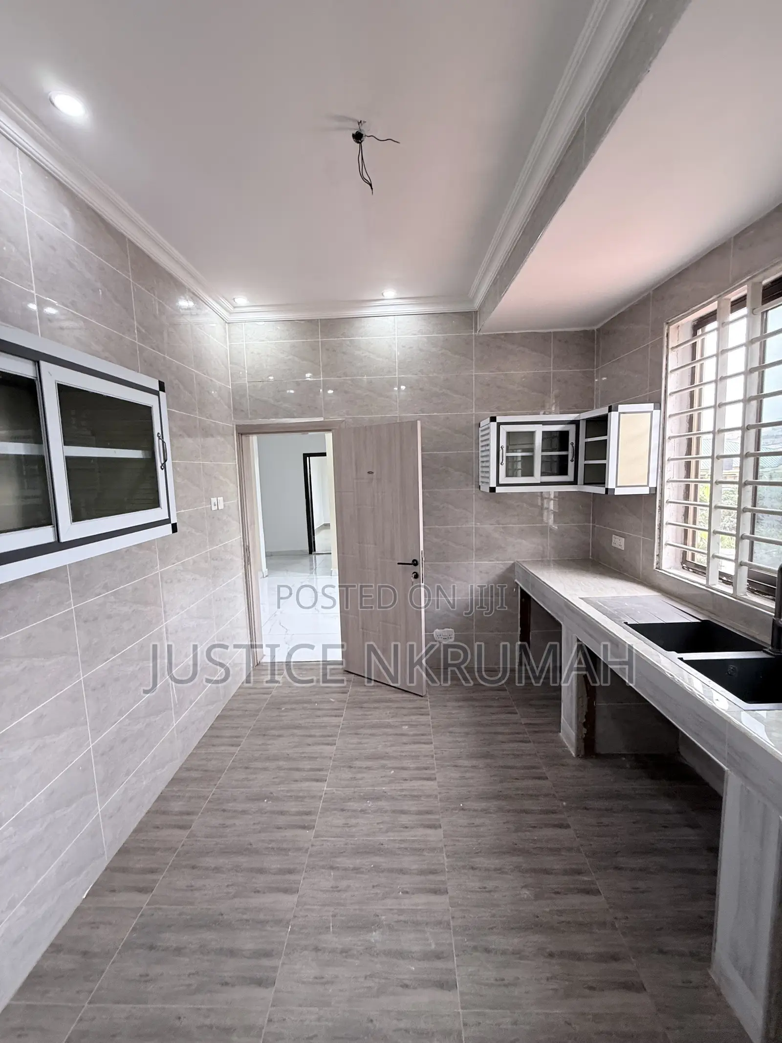 2bdrm Apartment in Mr Justice Estates, Old Barrier for rent