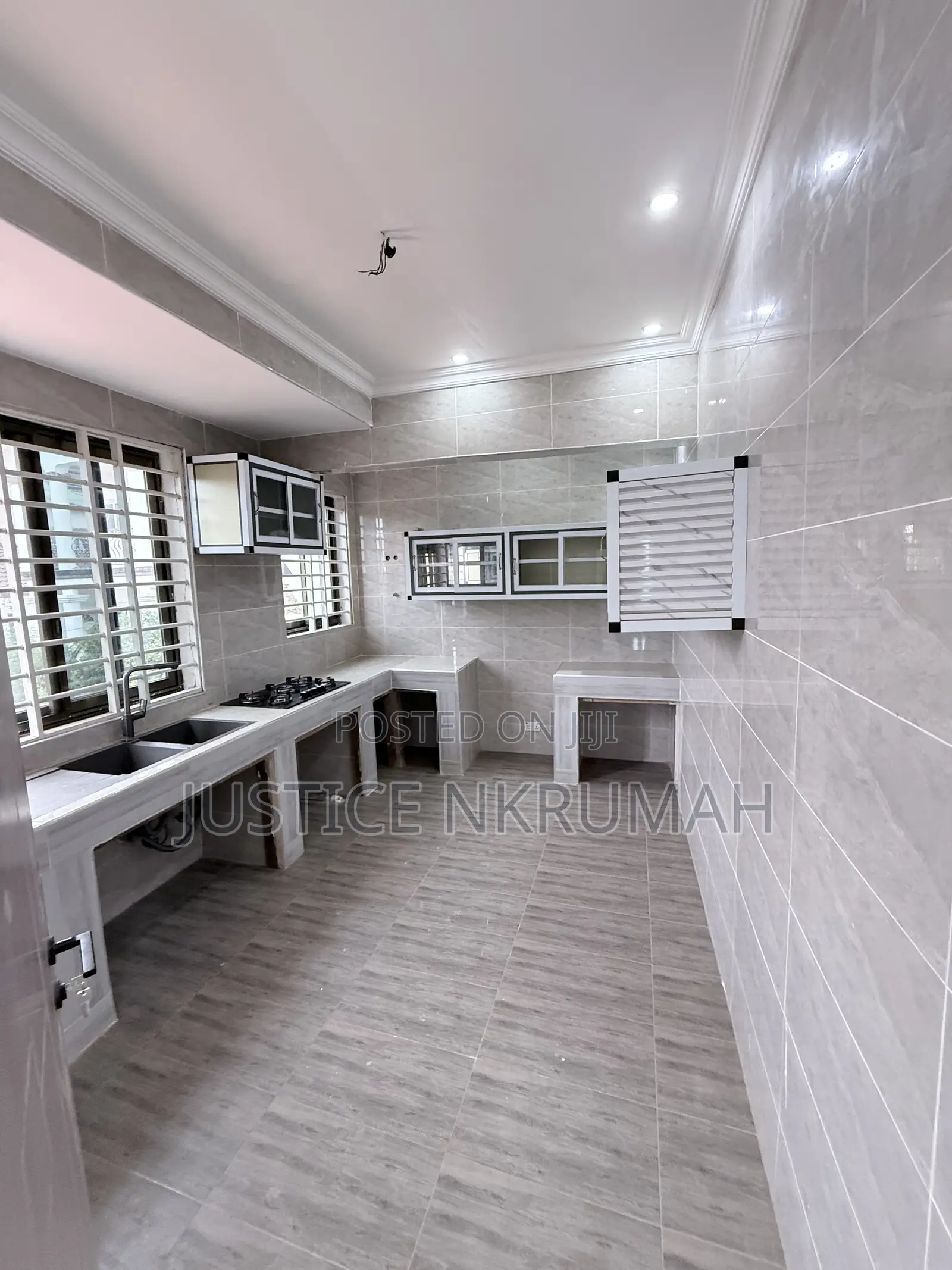 2bdrm Apartment in Mr Justice Estates, Old Barrier for rent