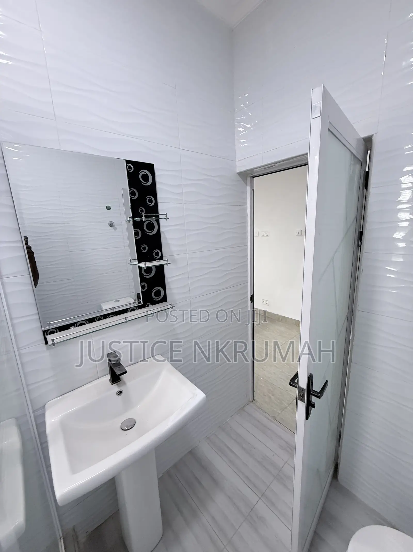 2bdrm Apartment in Mr Justice Estates, Old Barrier for rent