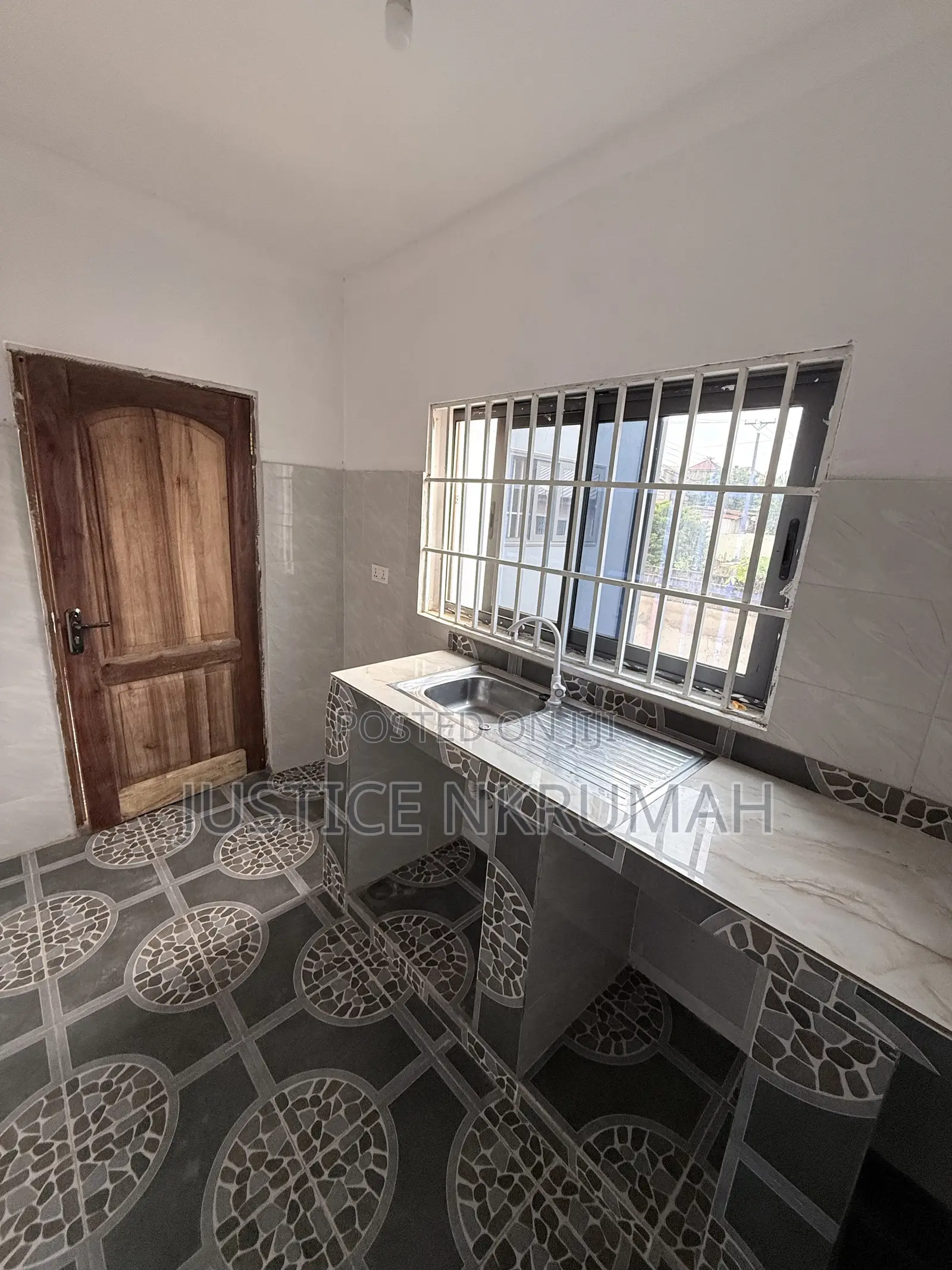 1bdrm Apartment in Mr Justice Estates, West Hills Mall Area for rent