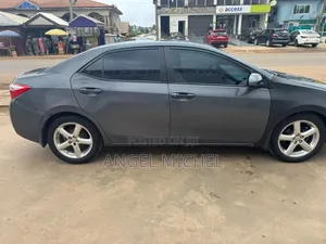 Toyota Corolla L 4dr Sedan (1.8L 4cyl 4A) 2015 Gray