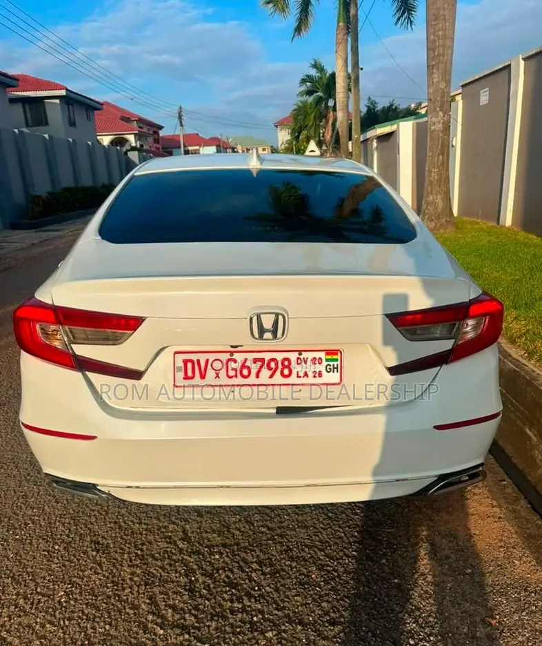 Honda Accord 2018 White