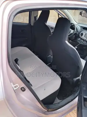Toyota Vitz 1.3 AWD 5dr 2012 Silver