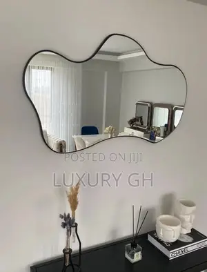 Small Wavy Mirror