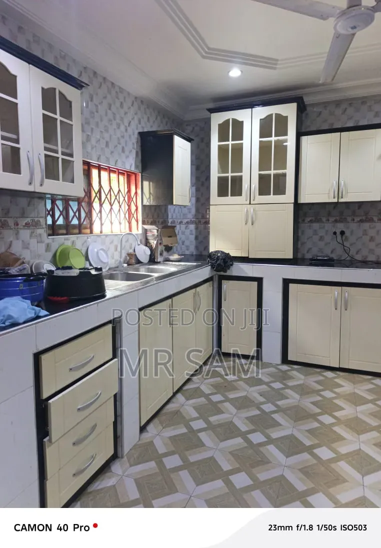 7bdrm House in Sam Properties, Millenium City for sale