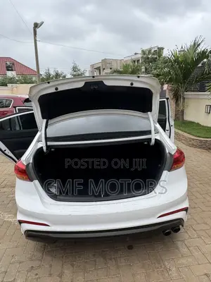 Hyundai Elantra Sport 2018 White