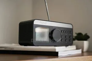 PEAQ Compact DAB+ FM Clock Radio (PCR 540)