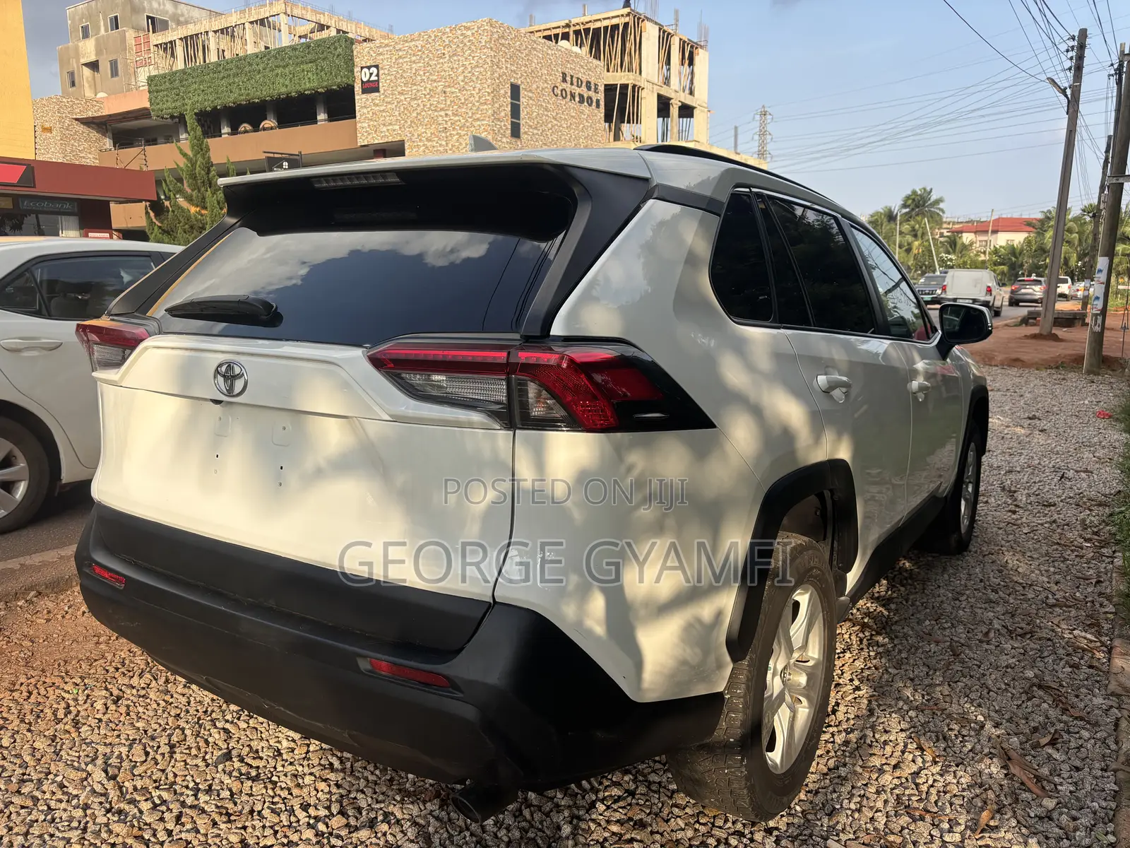 Toyota RAV4 LE AWD 2019 Gray