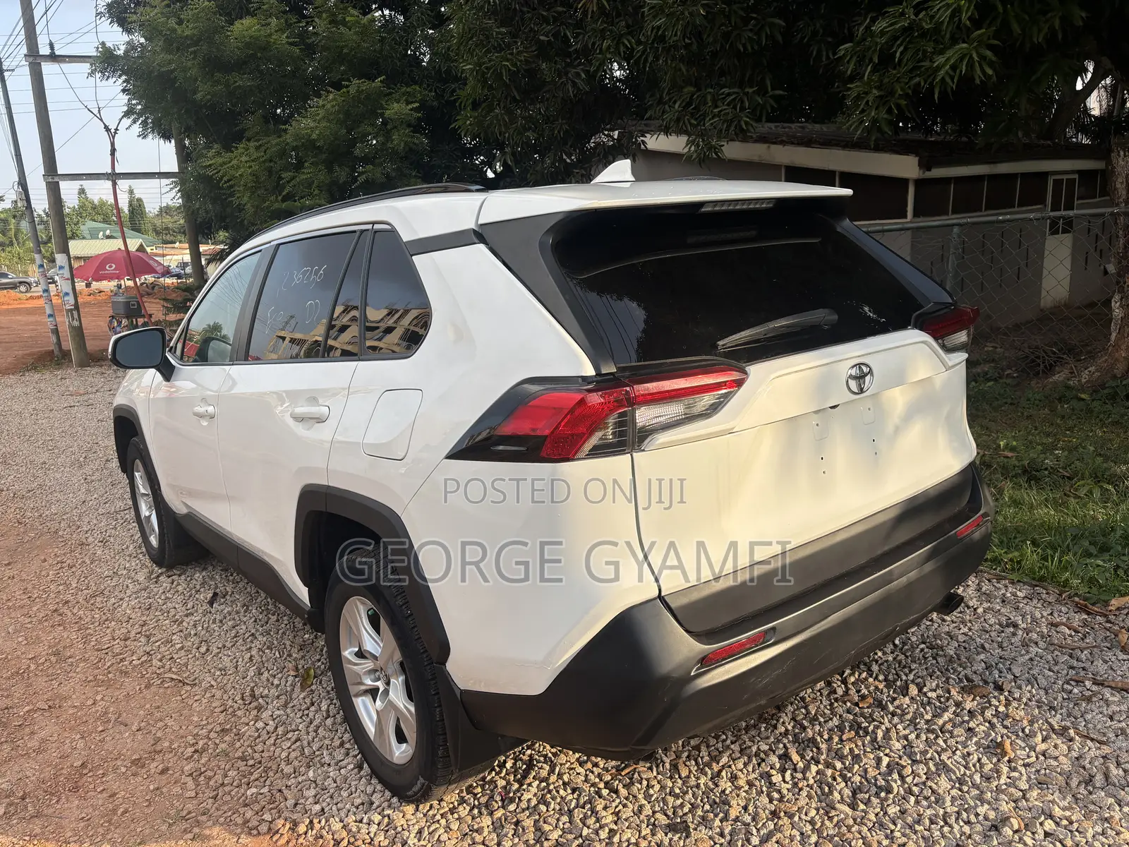 Toyota RAV4 LE AWD 2019 Gray