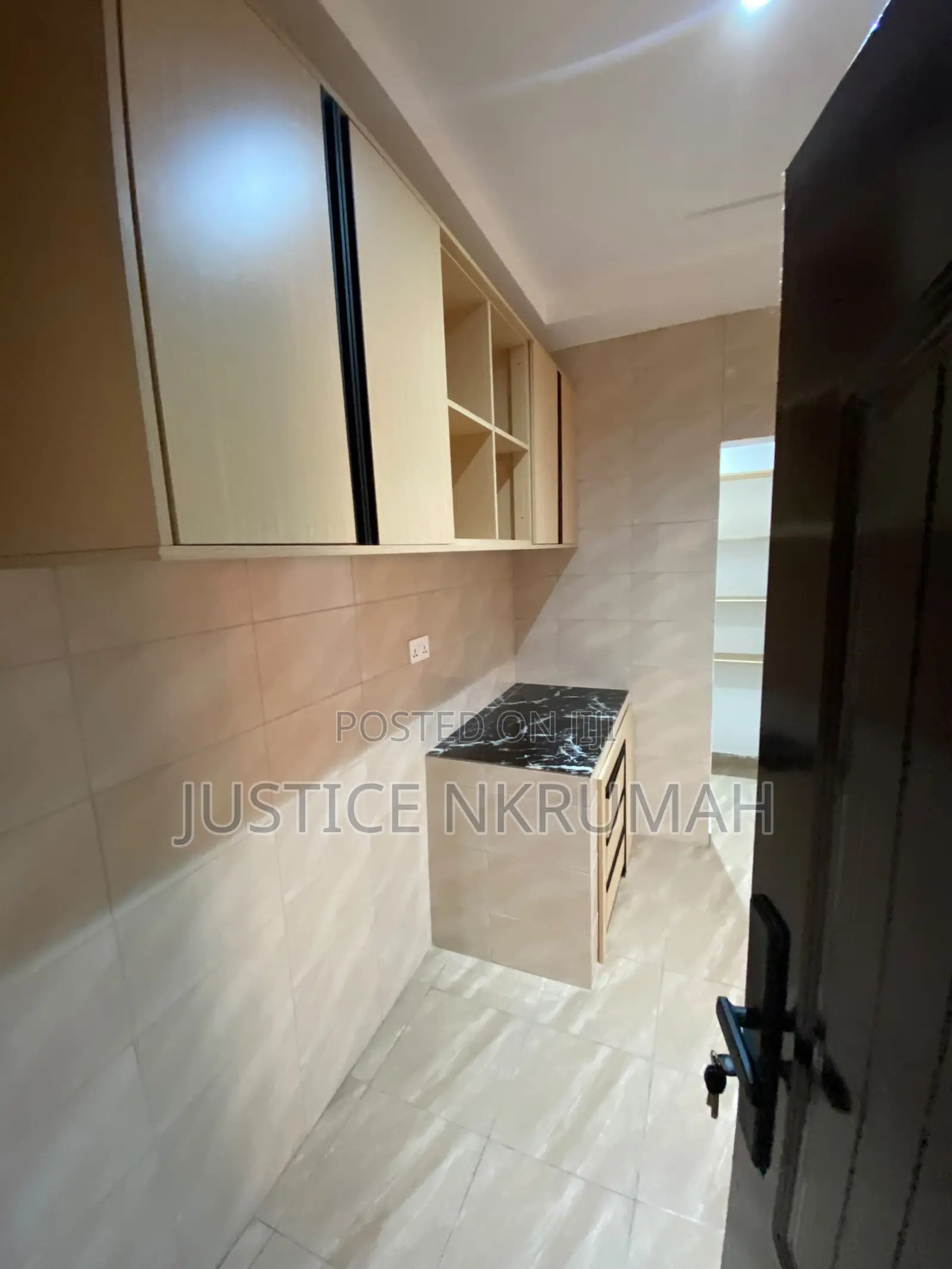 2bdrm Apartment in Mr Justice Estates, Achimota for rent