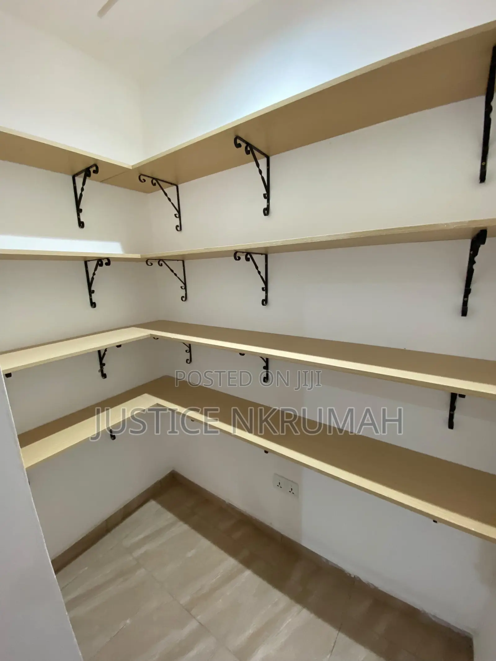 2bdrm Apartment in Mr Justice Estates, Achimota for rent