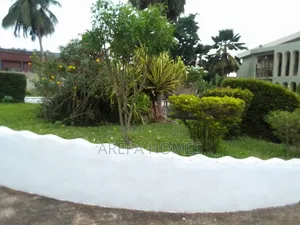 9bdrm Block of Flats in Arepa Homes, Ofankor for sale