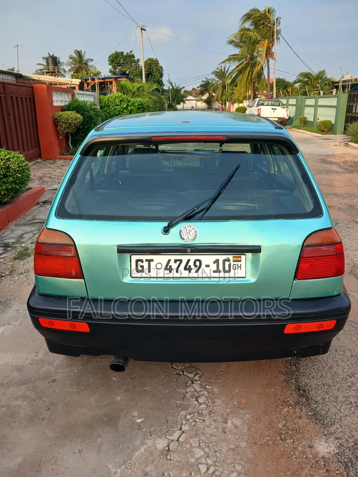 Volkswagen Golf 2005 Green