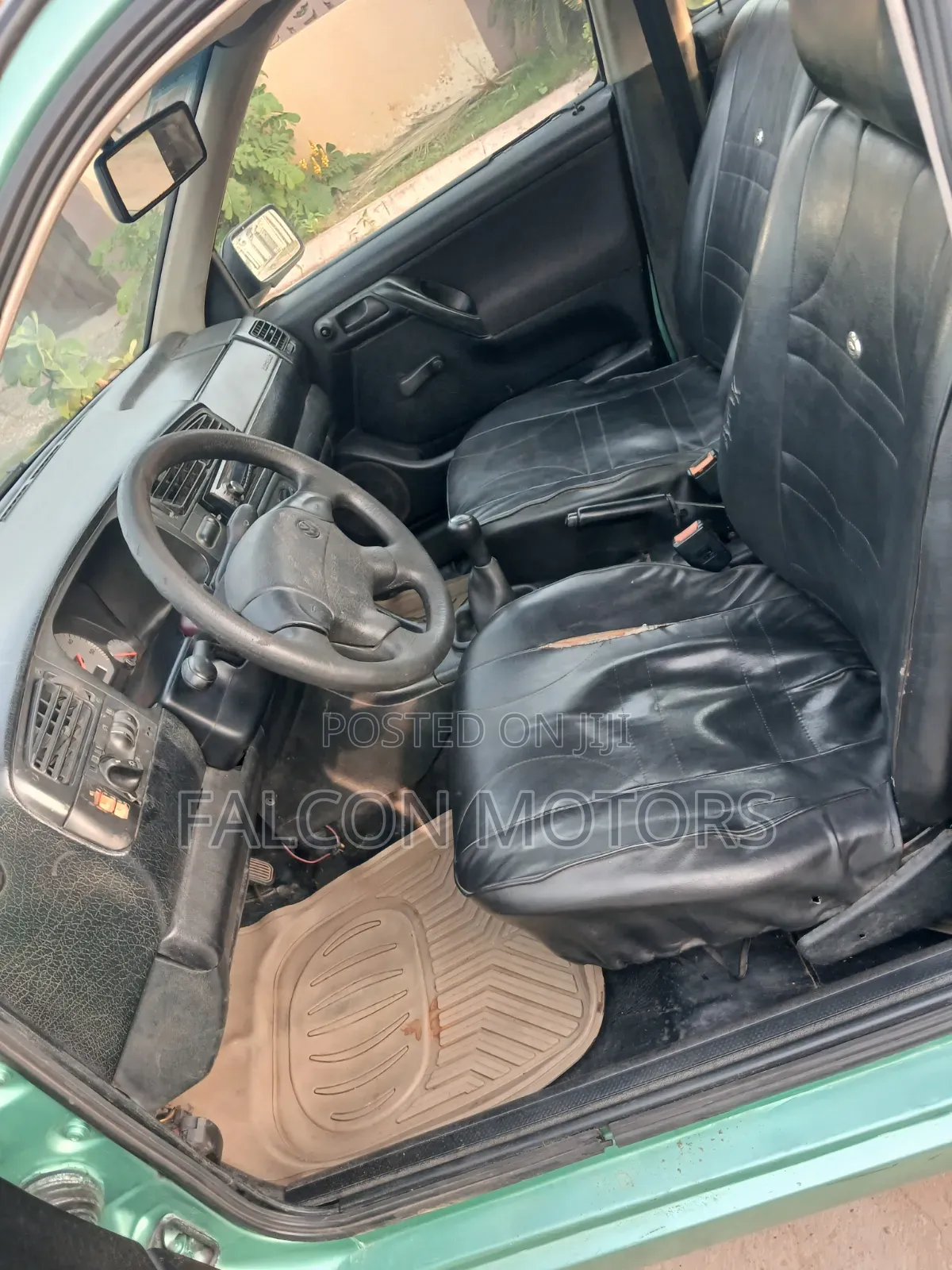Volkswagen Golf 2005 Green