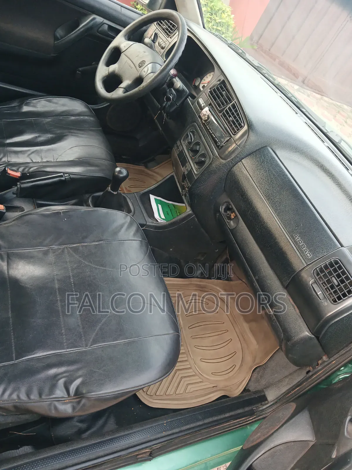 Volkswagen Golf 2005 Green