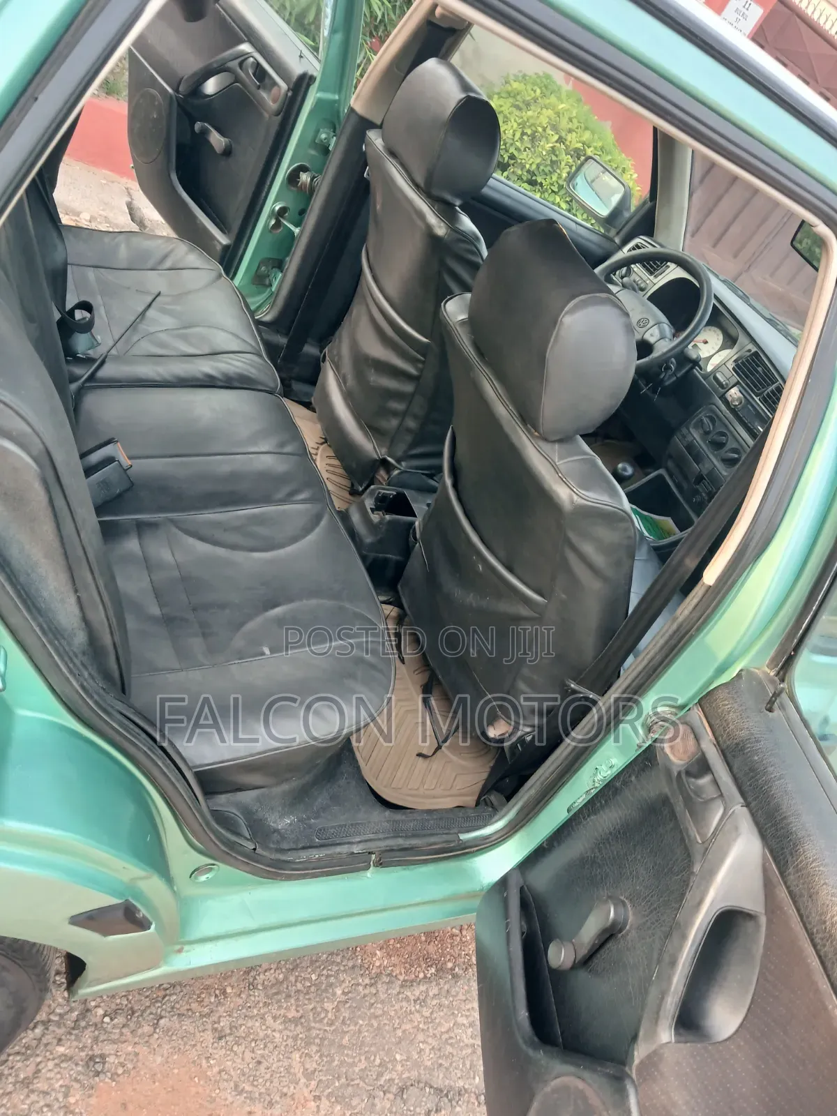 Volkswagen Golf 2005 Green