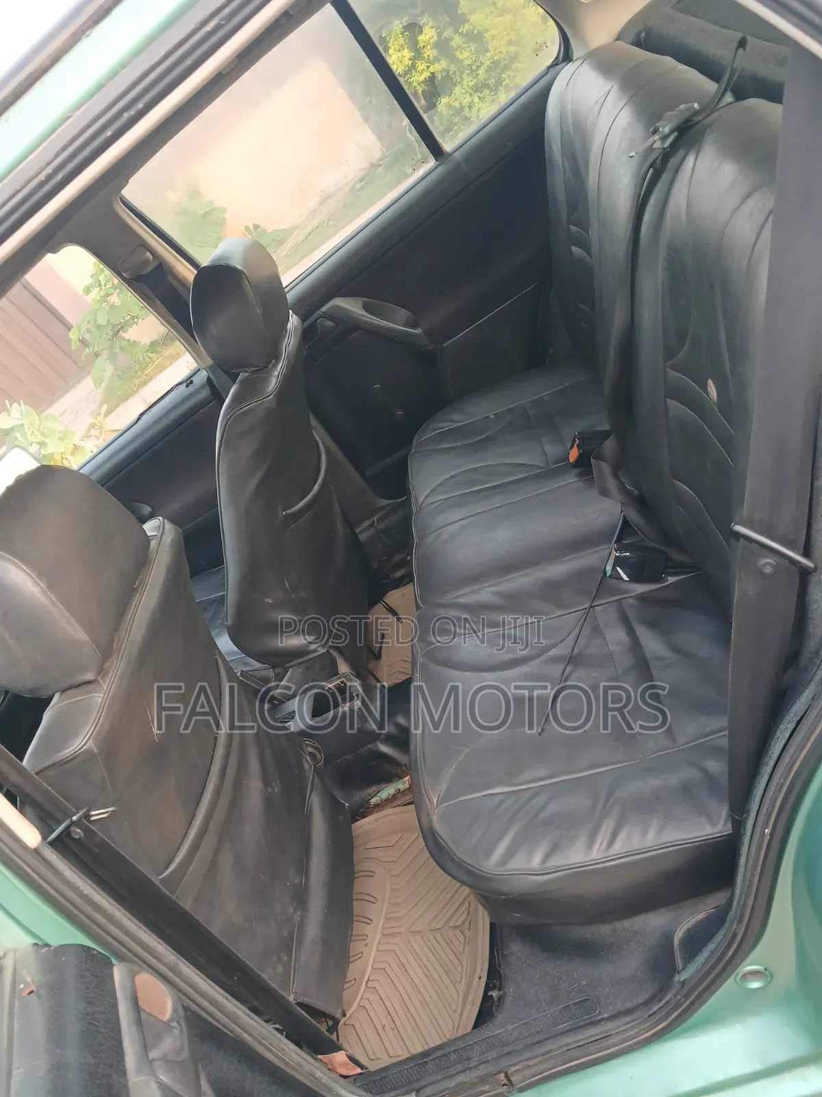 Volkswagen Golf 2005 Green