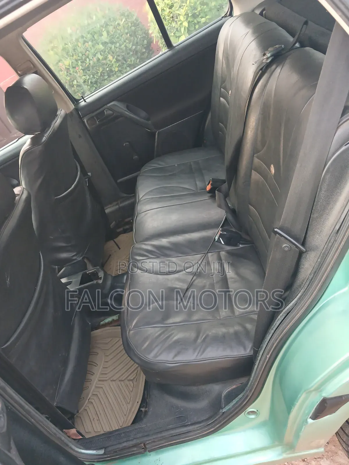 Volkswagen Golf 2005 Green