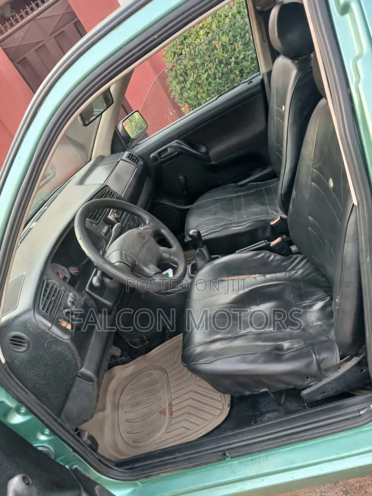 Volkswagen Golf 2005 Green