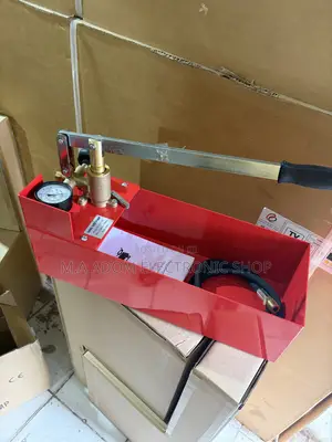 Heavy Duty Hand Test Pump With Maximum Pressure 10 Mpa