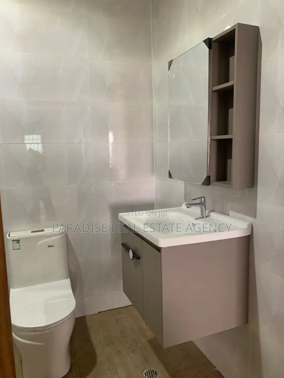 3bdrm Apartment in Atwima Takyiman, Kumasi Metropolitan for rent