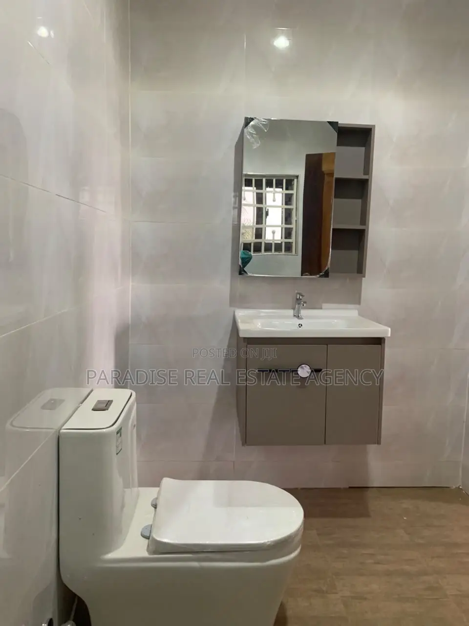 3bdrm Apartment in Atwima Takyiman, Kumasi Metropolitan for rent
