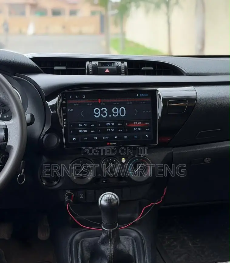 Toyota Hilux 2020 Silver