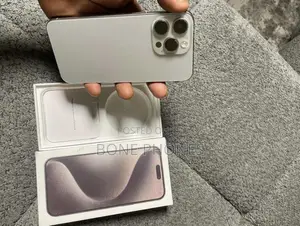 Apple iPhone 15 Pro Max 256 GB Silver